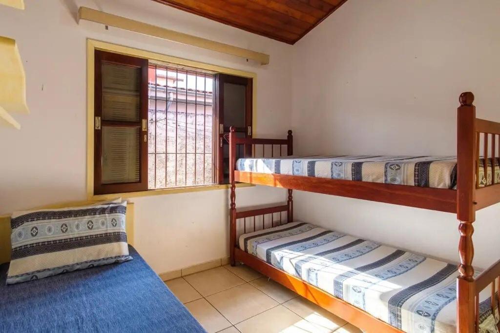 Bh4 - Bh4: Casa Com Piscina Ao Lado Da Grande Pousada *